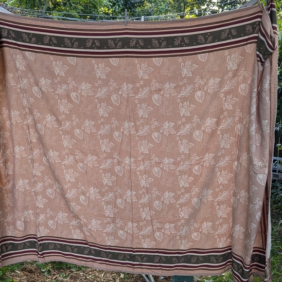 Other - Jacquard weave leaves tablecloth fall autumn set with 6 napkins vintage